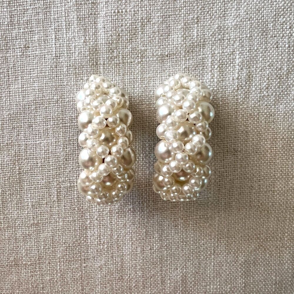Vintage Chunky Faux-Pearl Cluster Hoop Clip-On Retro Whimsy Statement Earrings
